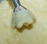 Полученную массу измельчите в блендере и верните в сковороду.