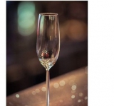 Бокал для шампанского и игристых утонченных вин 
  
Объем: 200 мл  
 
Утонченные шампанские вина (для шампанского Гран Крю или винтажного шампанского).  
 
Охлаждается перед подачей напитка. Заполняется на 2/3.	