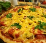 Ставим пиццу в предварительно разогретую духовку на 15-20 минут.  
Пицца готова, быстрее зовите всех к столу, пока не остыла! Хотя они и без приглашения соберутся у вас на кухне, завлеченные аппетитным ароматом.	