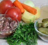 Овощи моем и чистим.