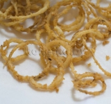 Готовые кольца выкладываем на бумажную салфетку, чтобы избавиться от излишка масла.
Аппетитные, хрустящие луковые кольца готовы! Приятного аппетита!
koketka.by/recepty/item/3187-lukovye-koltsa