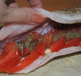 Присыпаем укропом.