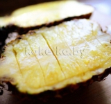 Разделяем мякоть на дольки.