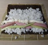 Плавленый сыр, ветчина, огурец.