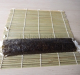 Получаются продолговатые рулеты.