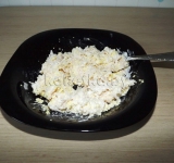 Массу перемешиваем до однородности.