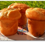 Ромовые бабы готовы, получается невероятно вкусный, изысканный десерт. Его можно подавать со взбитыми сливками и свежими фруктами. Можно дополнительно полить блюдо сиропом. Приятного аппетита!
Cсылка на оригинальный рецепт: hellokitchen.ru/4875/romovaya-baba/