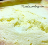 Охлажденный сырник вынимаем из формы.