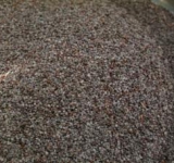 Мак с молоком доводим до кипения и отставляем в сторону на час. Затем слегка растираем его в ступке.