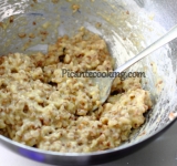 Хорошо перемешиваем массу до однородности.	