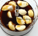 Все ингредиенты для маринада помещаем в чашу блендера.